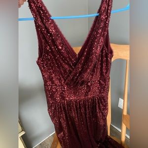 Beautiful sparkly wine red prom/bridesmaids dress 😍
